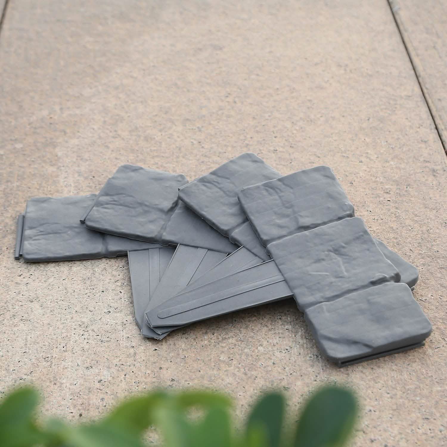20-Pieces: Plastic Cobbled Stone Effect Landscaping Lawn Edging