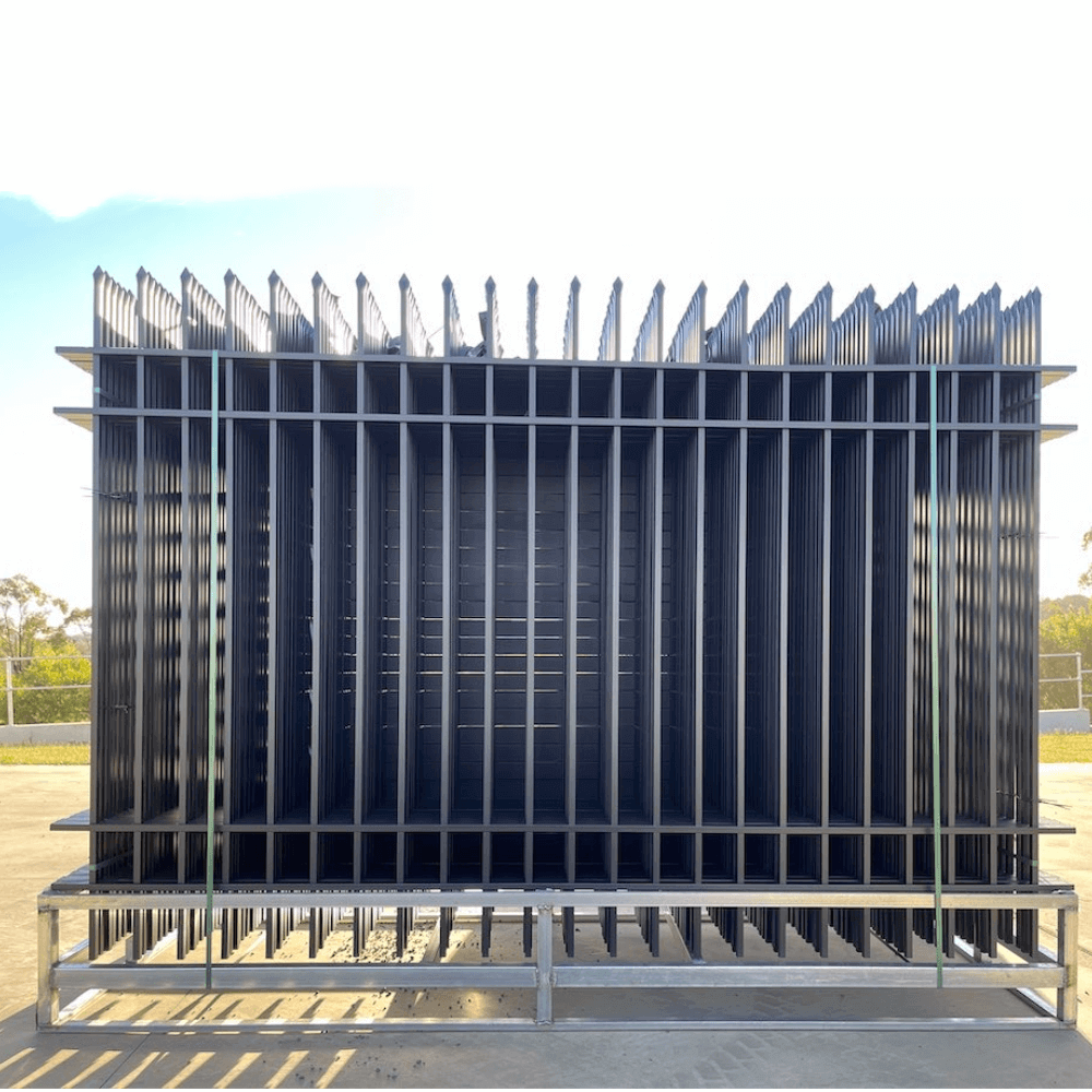 10x7 ft Steel Fence with 3 Rails, 30 Panels