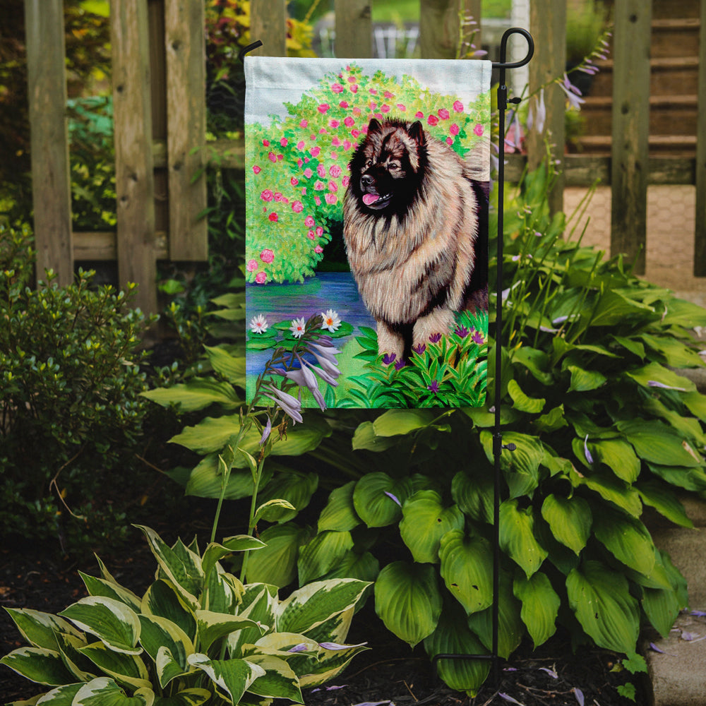 Keeshond Garden Flag – Decorative Outdoor Yard Flag 7074GF
