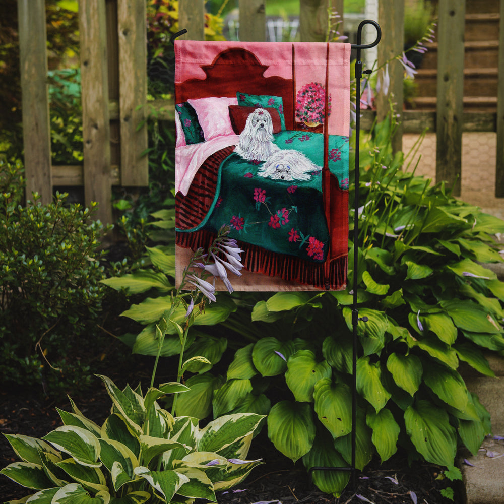 Maltese Waiting on Mom Garden Flag – Decorative Outdoor Yard Flag