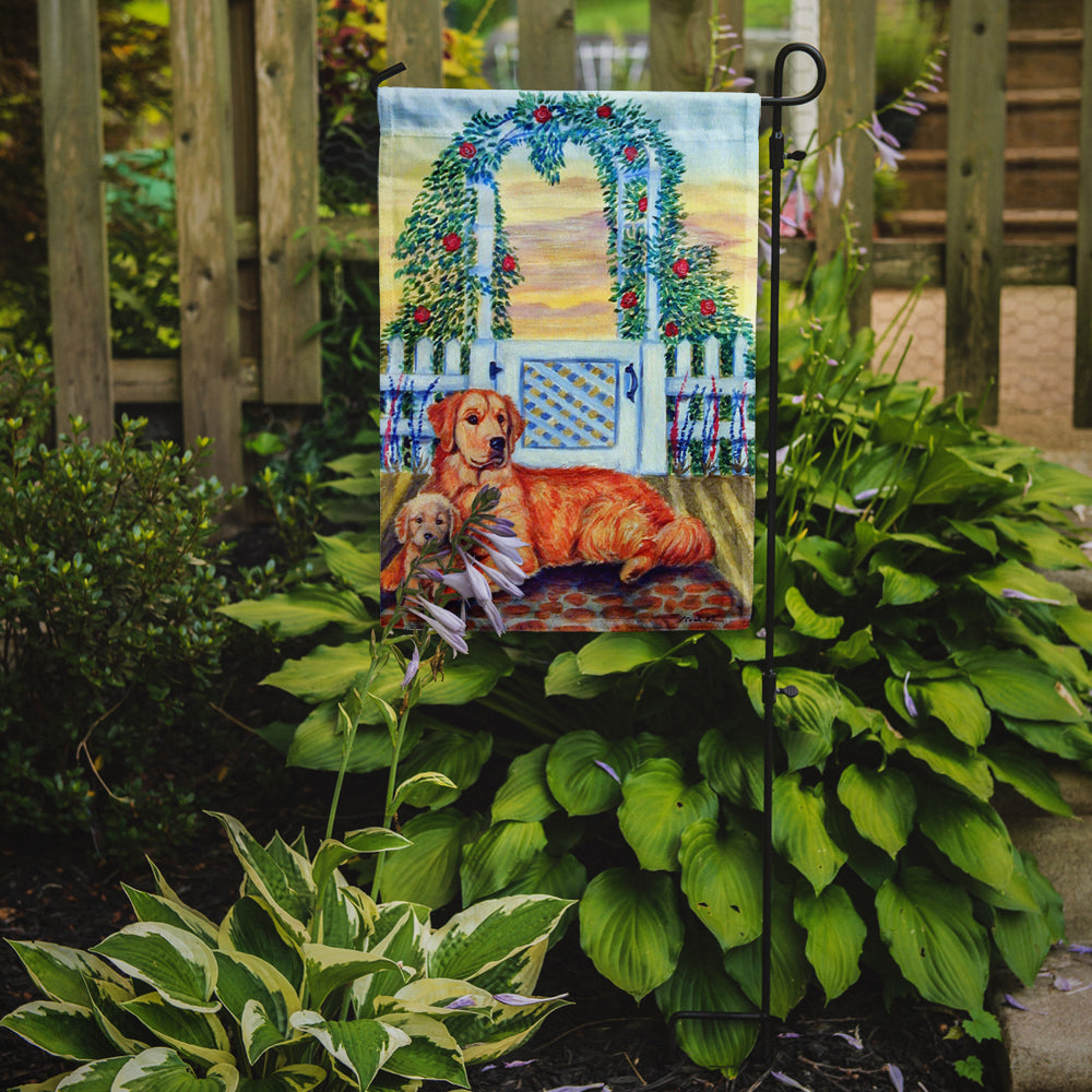 Golden Retriever with puppy at the gate Garden Flag – Decorative Outdoor Yard Flag