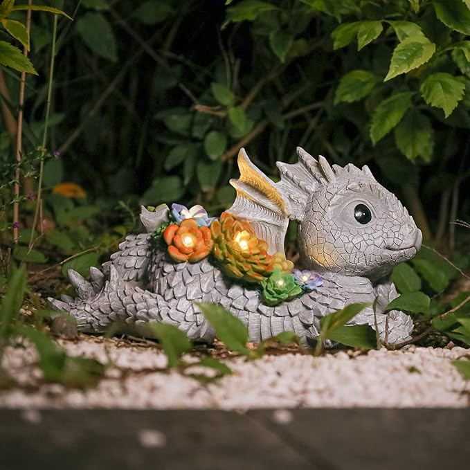 Garden Dragon Statue Outdoor Decor, Dragon Garden Sculpture Waterproof Solar LED Lights Resin Succulent Decorations for Outside Lawn Patio Patio Yard Ornament Gifts