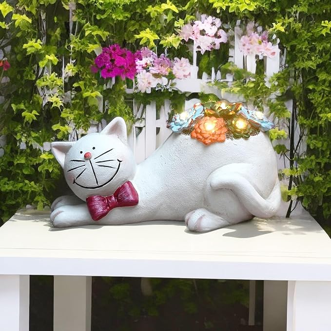 Cat Garden Figurines Outdoor Decor Solar Statue with LED Lights for Patio Lawn Yard Art Decoration Housewarming Garden Gift