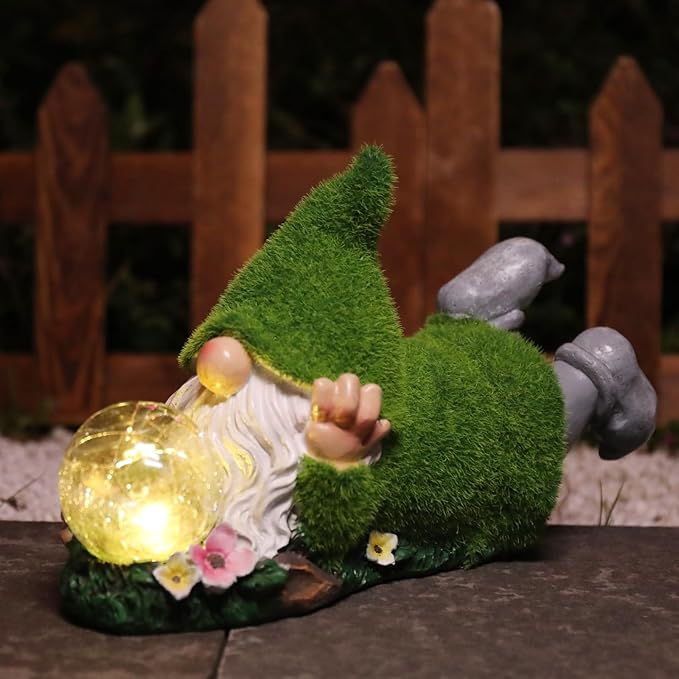 Garden Gnome Statue with Solar Crackle Glass Globe Lights, Resin Gnomes Statue, Patio Yard Lawn Porch Outdoor Garden Decor Christmas Housewarming Gift