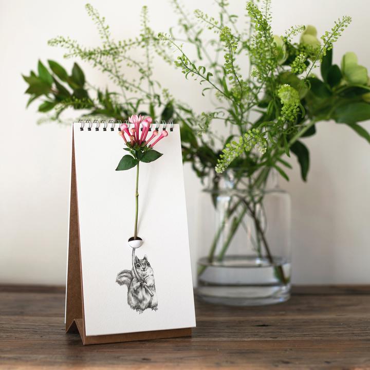 Flip Table Vase - 7 Furry Friends