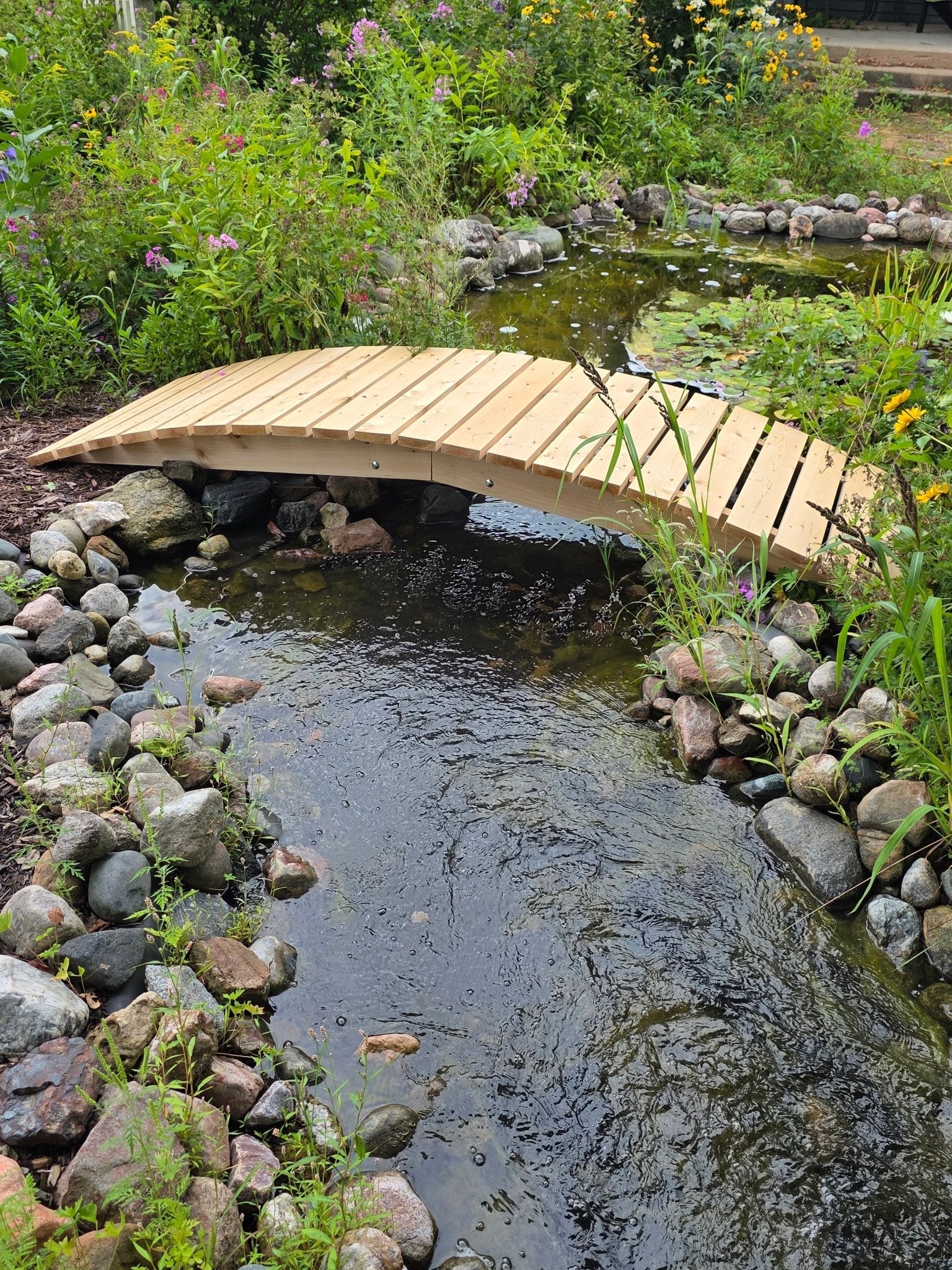 8 ft bridge with no railling