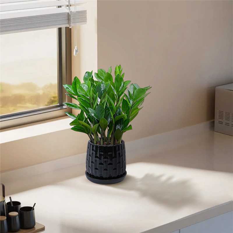 Set of 2 Ceramic Flowerpot, 7' Modern Planter for Patio, Garden, Windowsill - Black