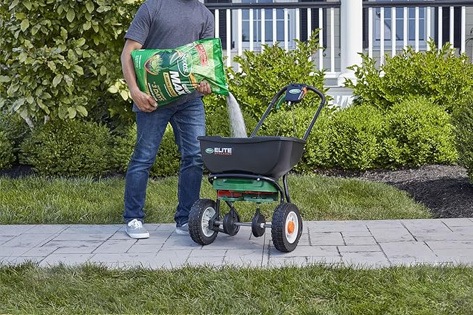 Scotts Green Max Lawn Food, Lawn Fertilizer Plus Iron Supplement for Greener Grass, 10,000 sq. ft., 33.33 lbs.