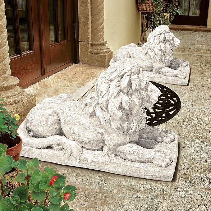Design Toscano Lyndhurst Manor Lion Sentinel Statue: Set of Two