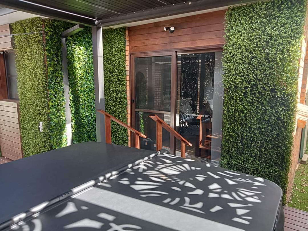 Sample Panel – Natural Boxwood Green Wall (Small Sample)