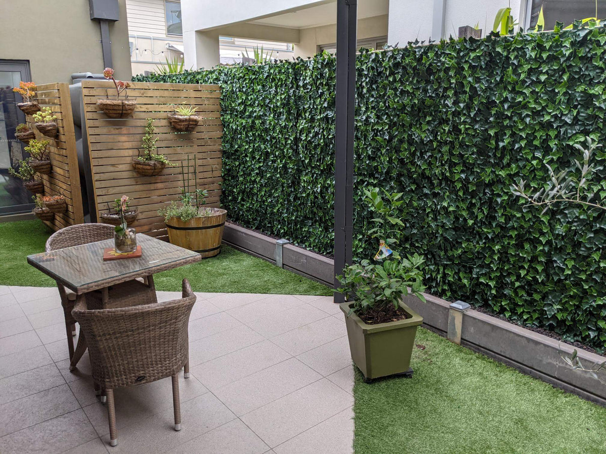 Sample Panel – Boston Ivy Green Wall (Small Sample)