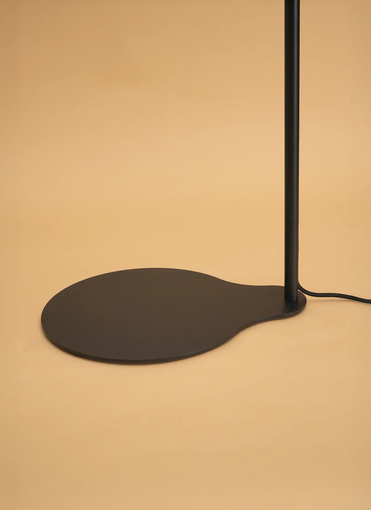 Aspect™ Grow Light with Stello™ Pendant Stand Set