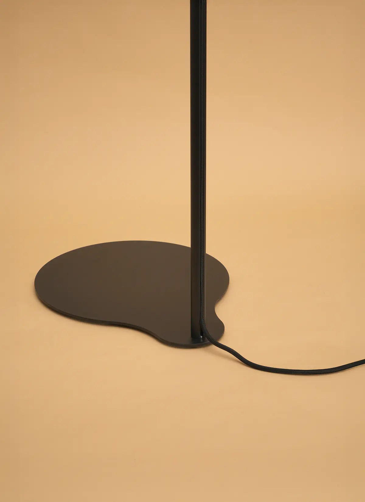 Aspect™ Grow Light with Stello™ Pendant Stand Set