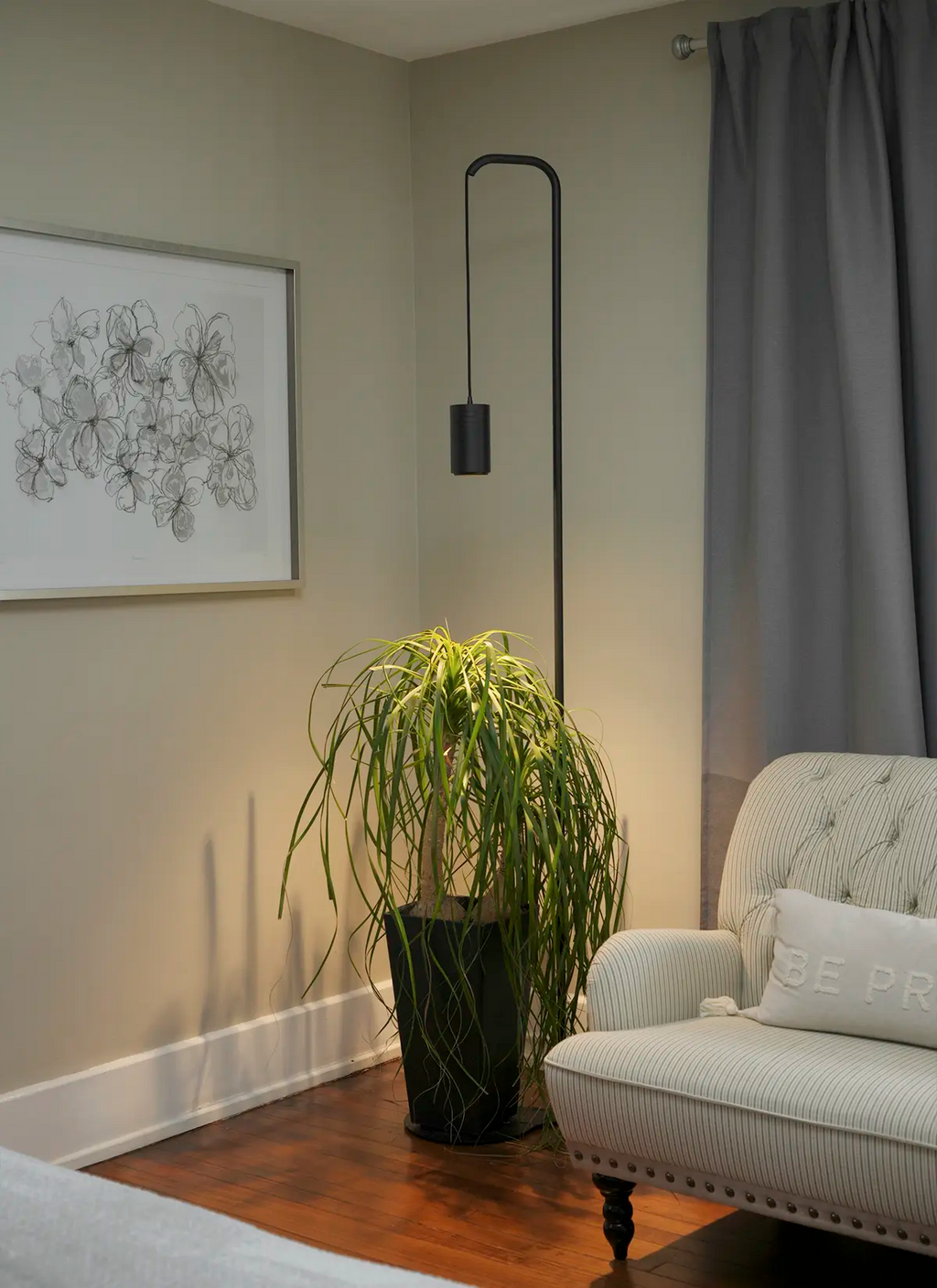 Aspect™ Grow Light with Stello™ Pendant Stand Set