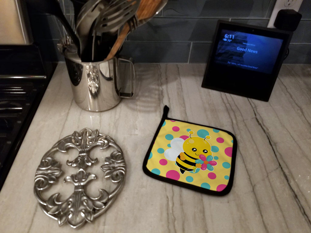 Bee with Flower Pot Holders - Set of 2 - Heat-Resistant Kitchen Essentials BB7097PTHD
