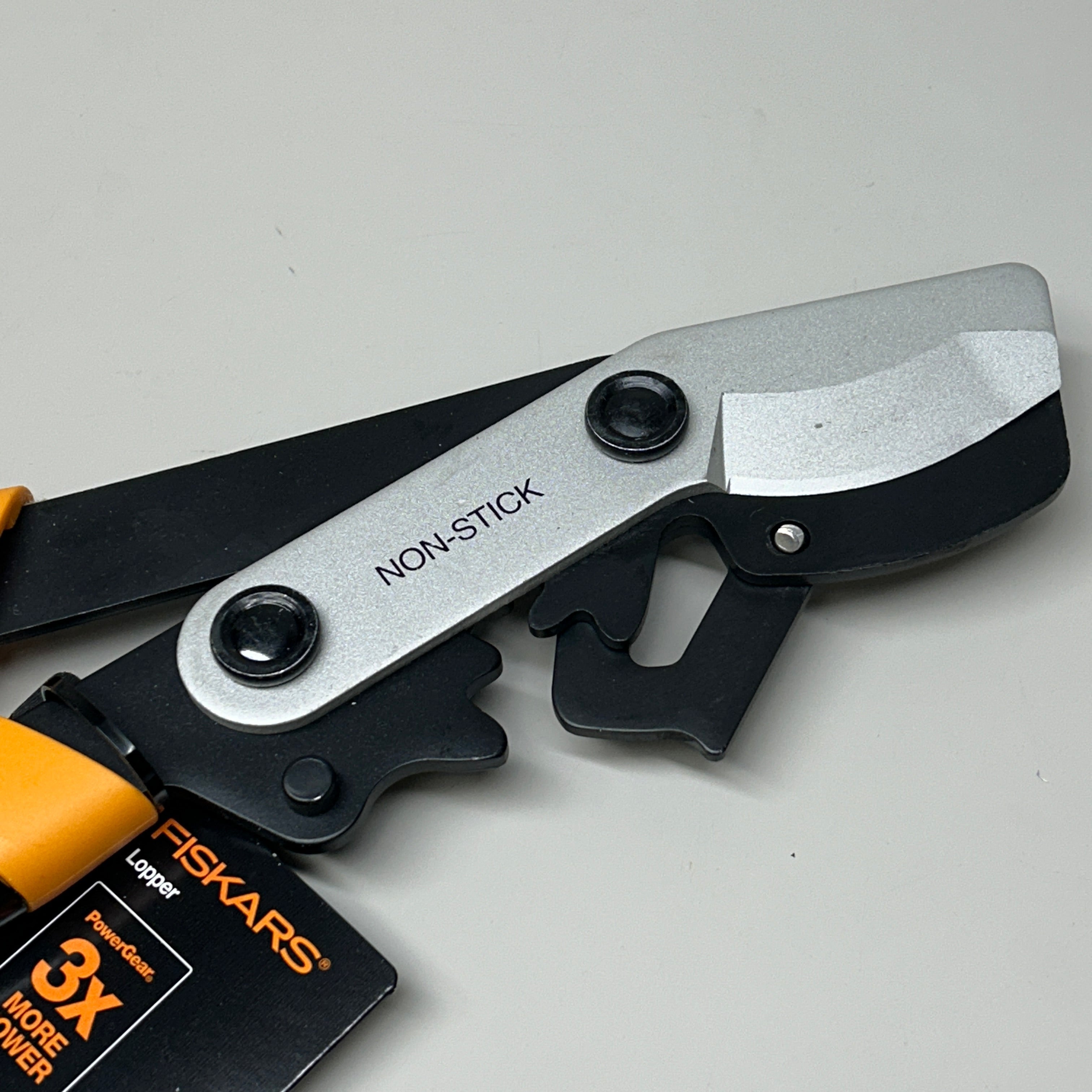 FISKARS PowerGear2 Steel Blade Garden Lopper 32" (New)