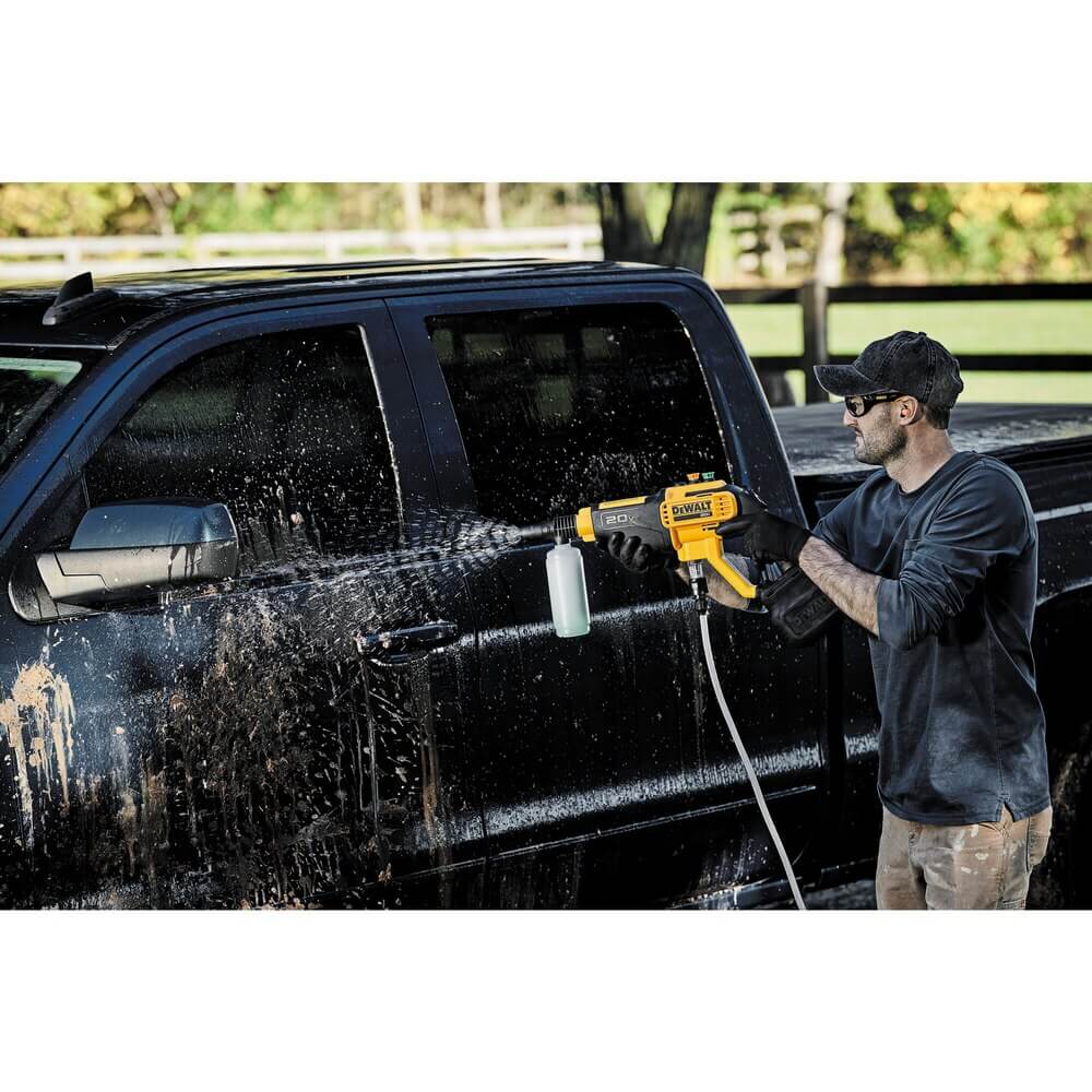 DEWALT DCPW550B 20V MAX* 550 psi Cordless Power Washer (Tool Only)