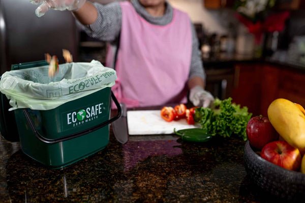 EcoSafe 2.5-Gallon Kitchen Caddy, Eco-Friendly Compost Container, Small Food Waste Bin for Food Scraps and Trash (QTY 1), SKU KCGRN