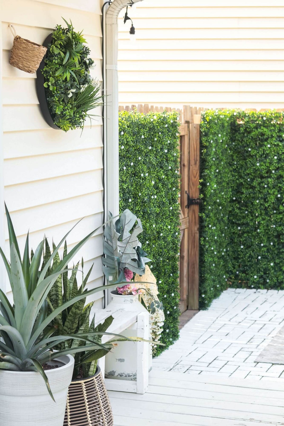 White Flowering Boxwood Artificial Vertical Garden Green Wall Panel 40×40in 11 SQ FT – UV Resistant – Commercial Grade