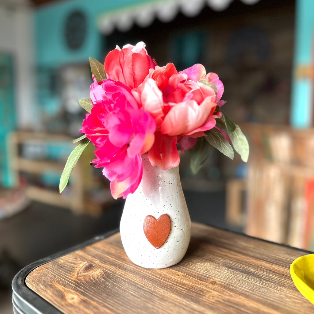 Calliope Heart Vase - Speckled White