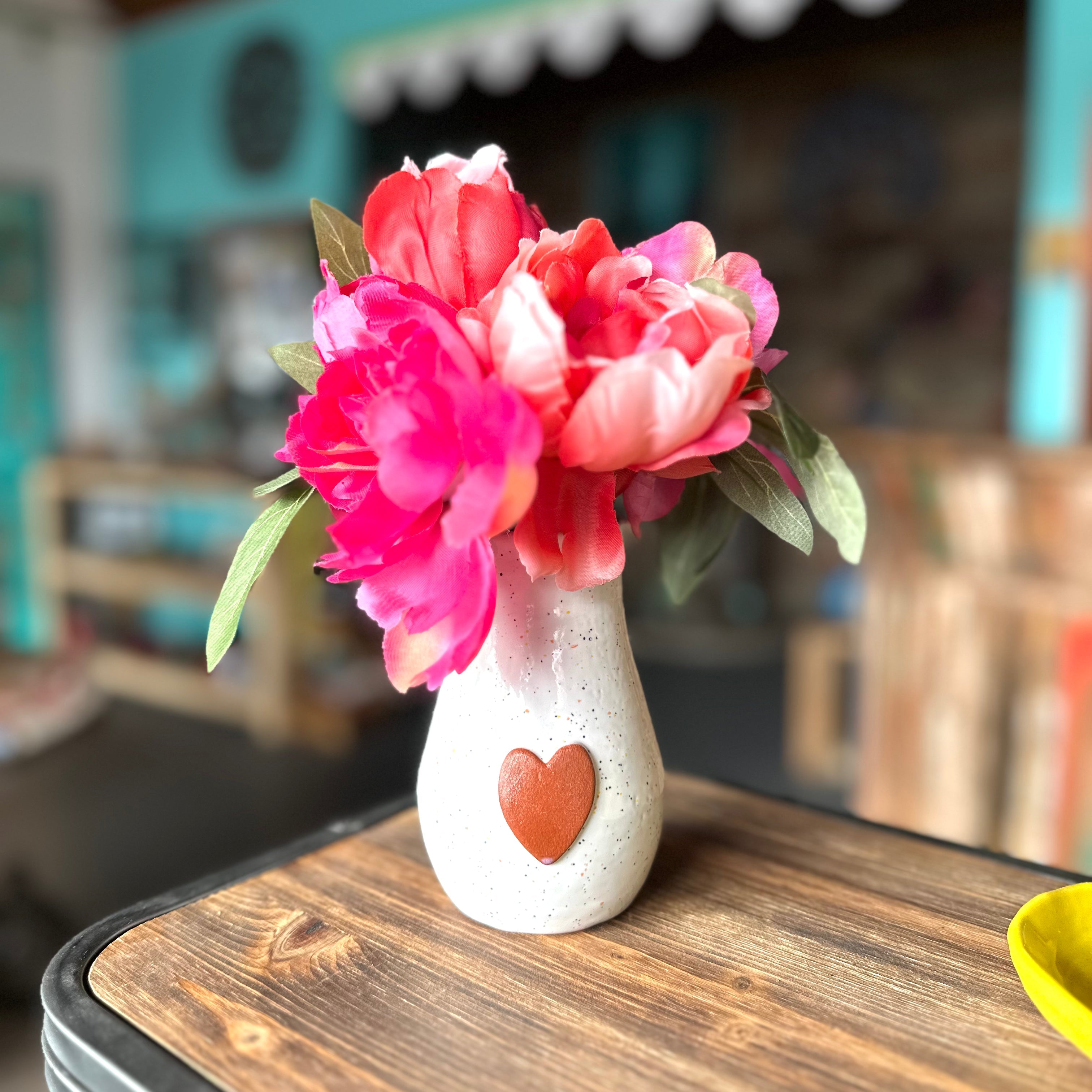 Calliope Heart Vase - Speckled White
