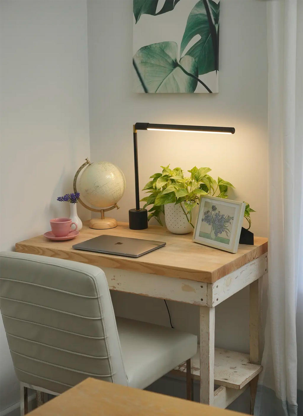 Versa™ Tabletop Grow Light