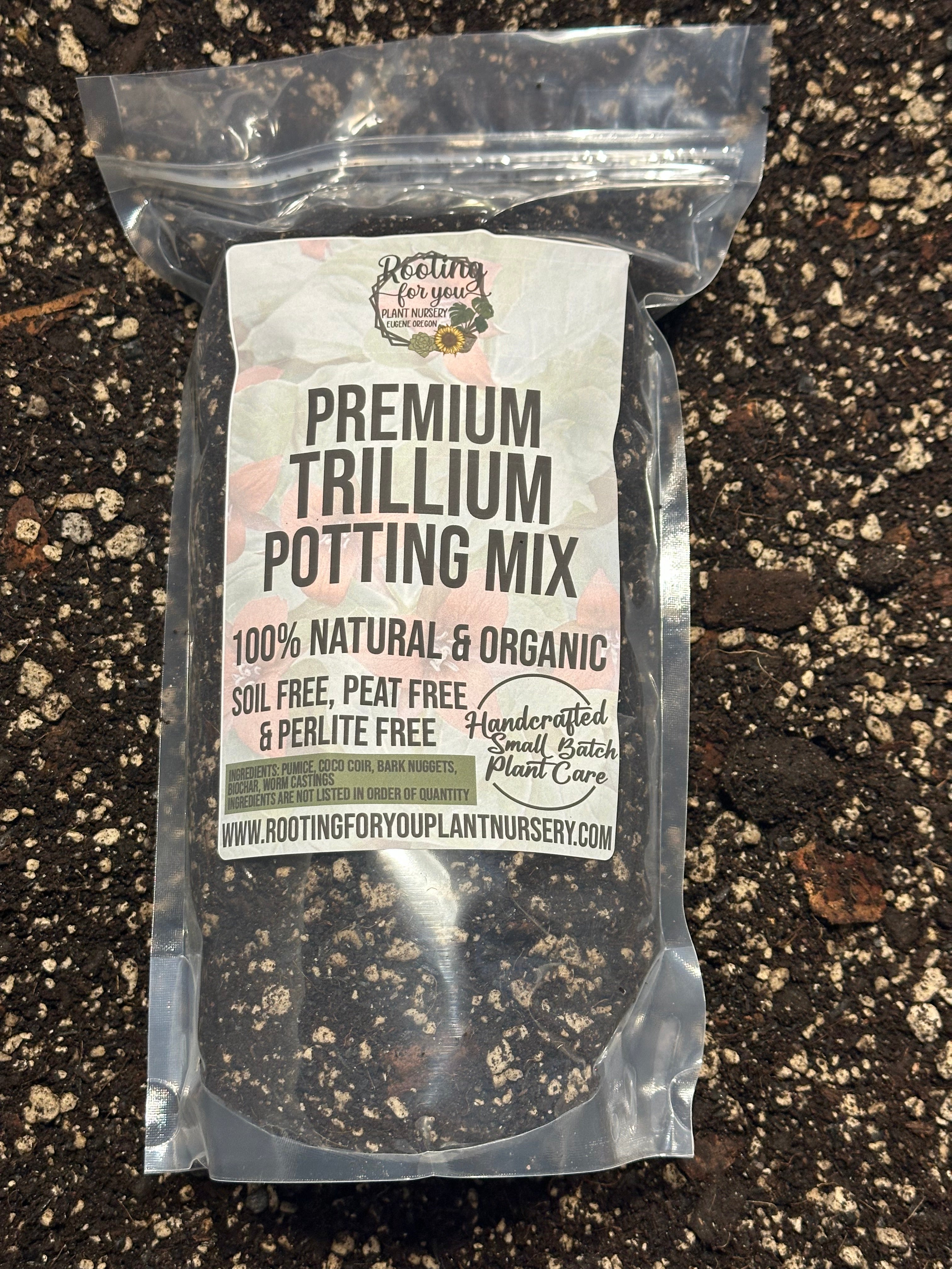 Trillium Plant Premium Potting Mix