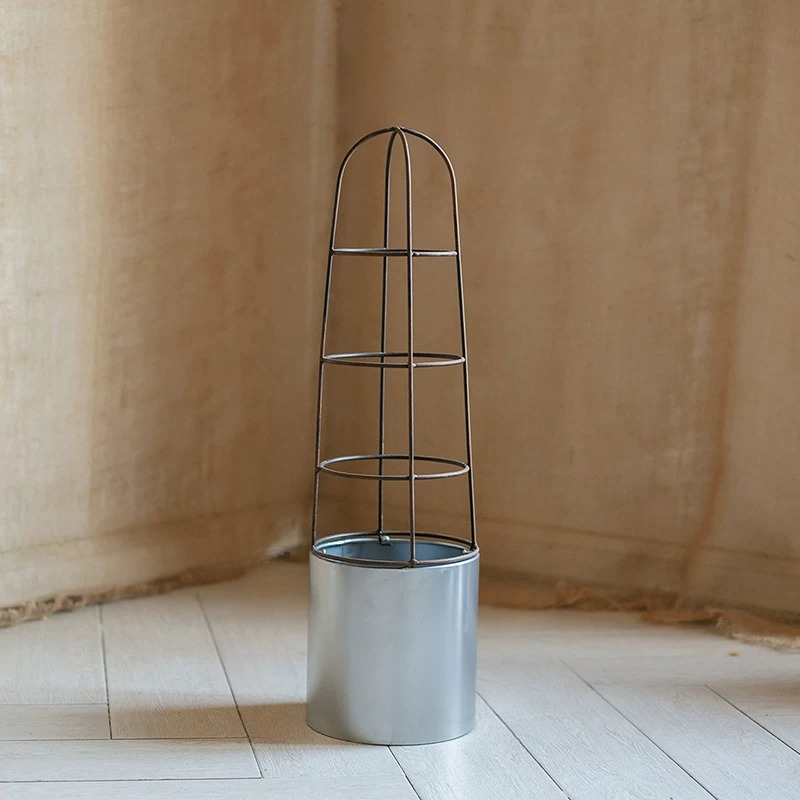 Metal Obelisk Trellis Planter