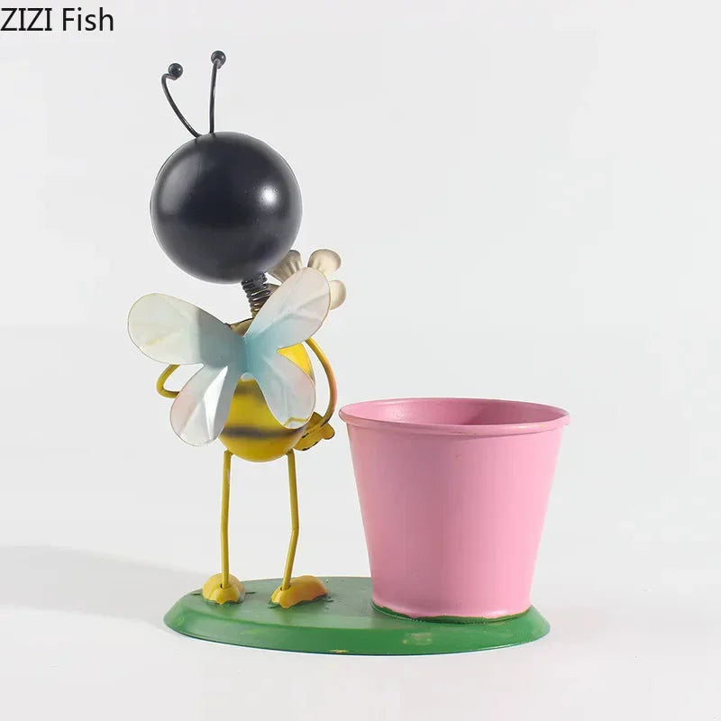 DecorBites™ Ants Gardener Vase: Creative Plant Pots for Aesthetic Room Decor