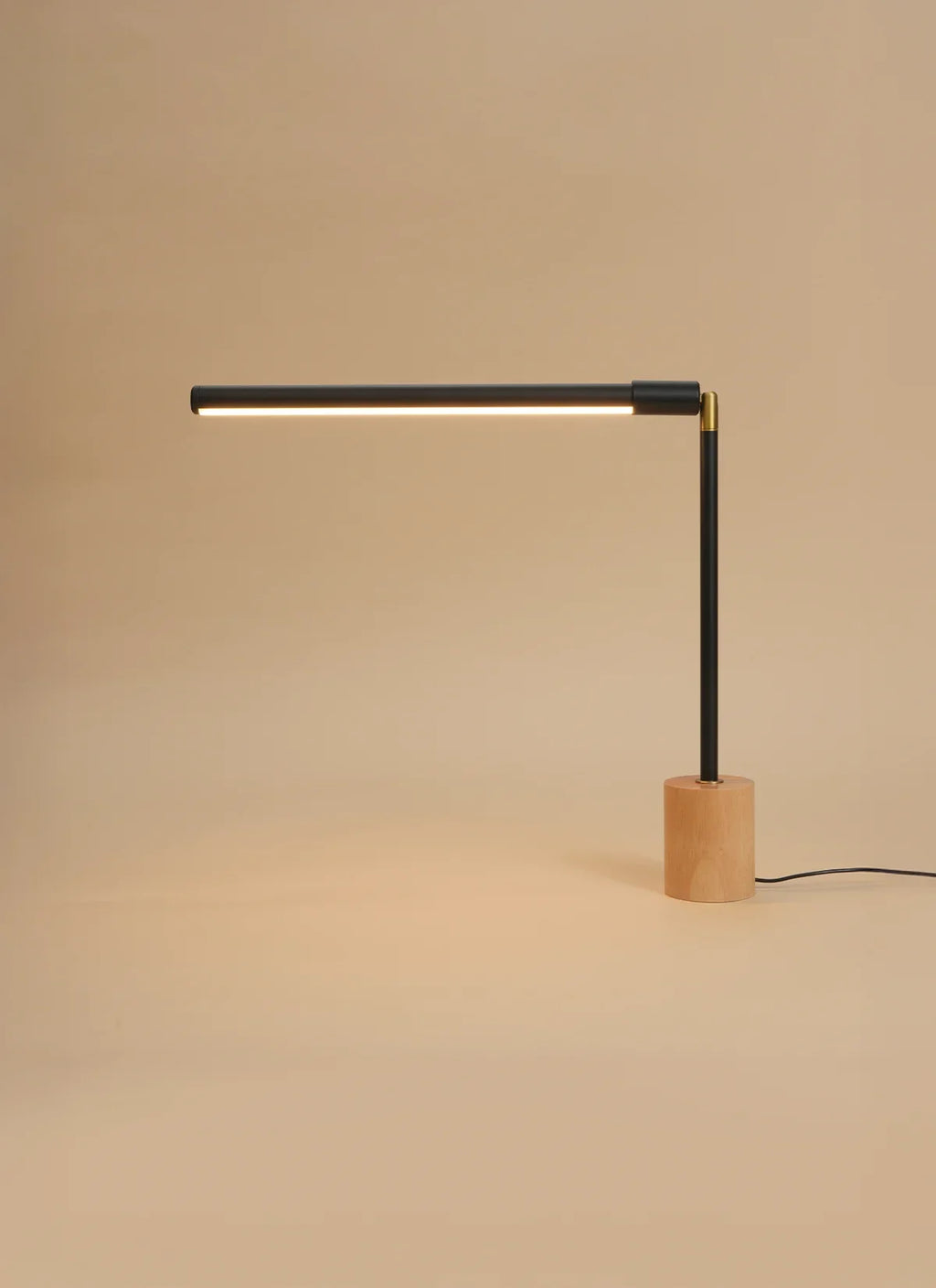 Versa™ Tabletop Grow Light