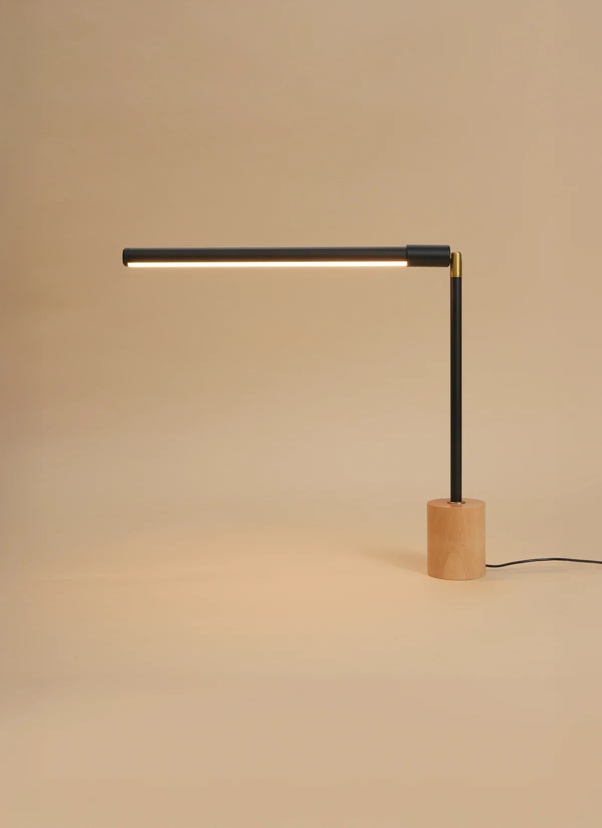 Versa™ Tabletop Grow Light