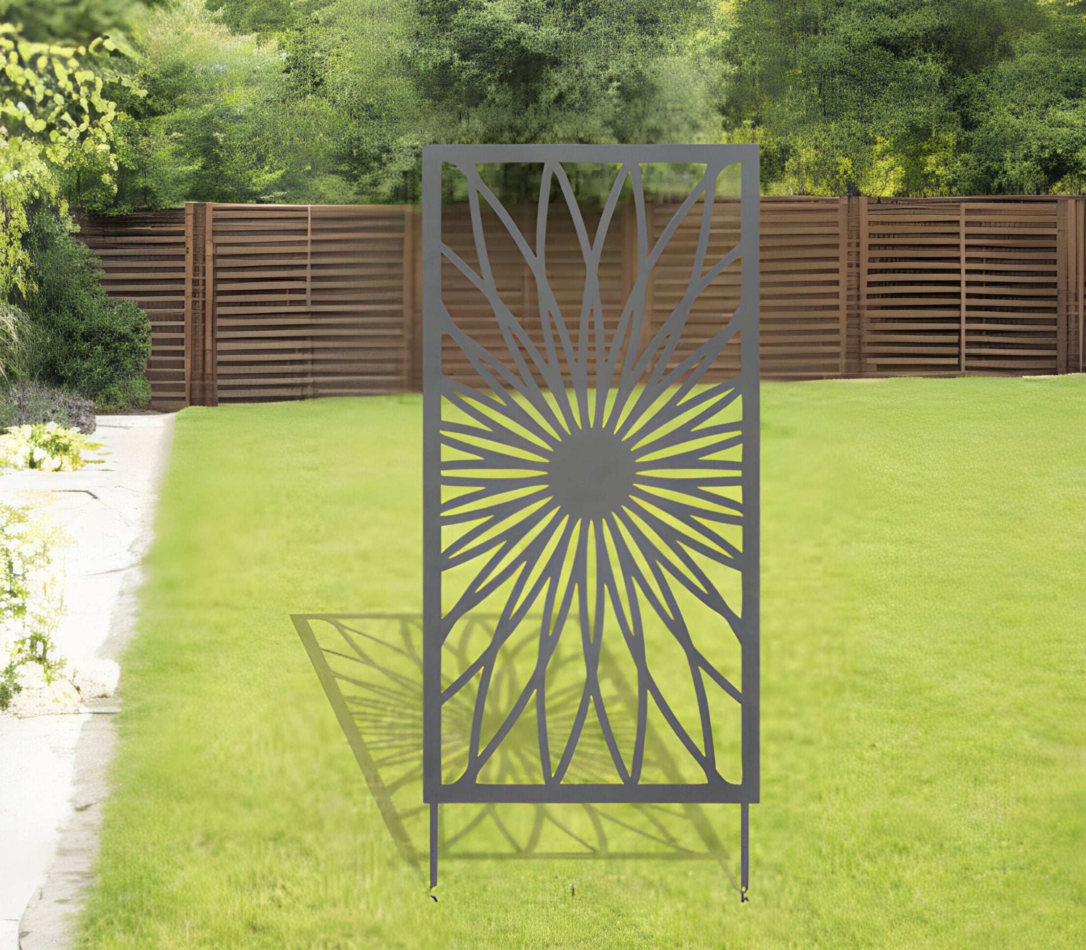 Versailles Metal Trellis/Privacy Screen