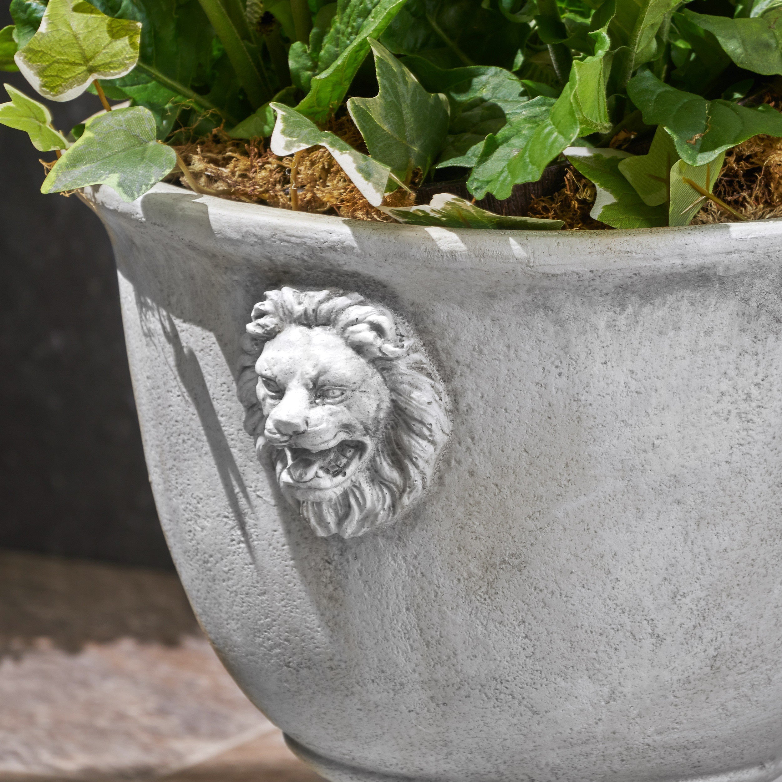 MGO GARDEN URN PLANTER