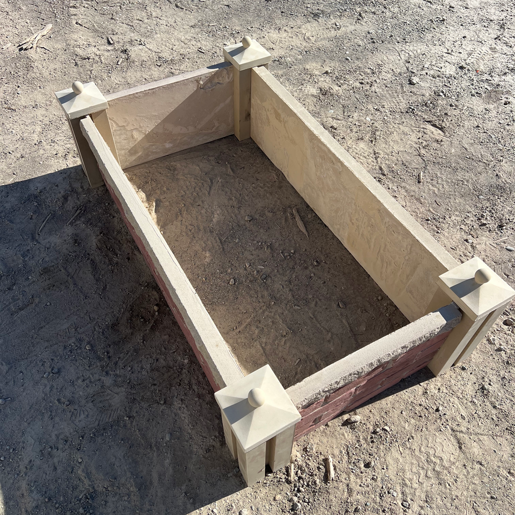 Prefabricated Concrete Garden Bed - Textured Stone