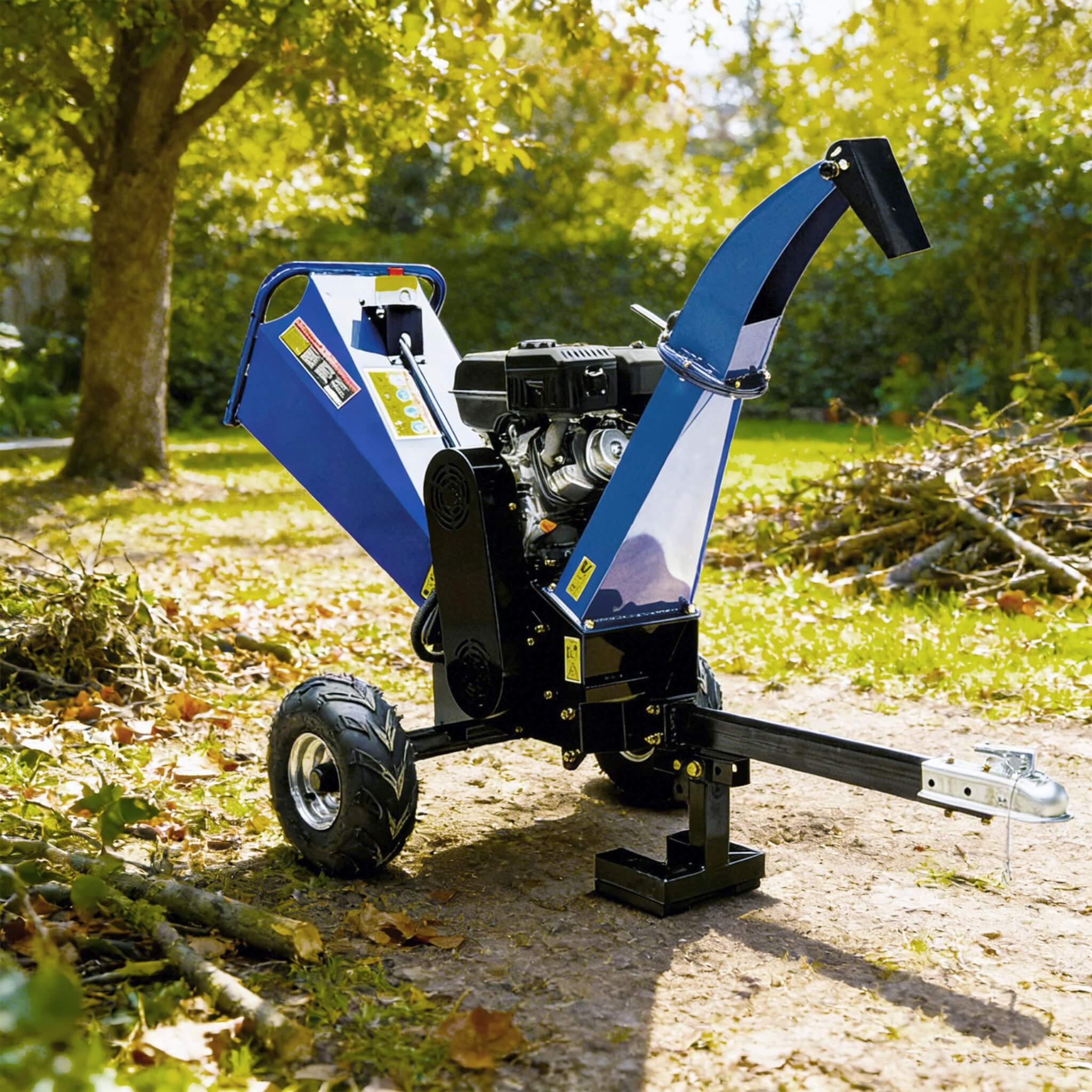 Heavy-Duty 5-Inch 15HP 420CC Gas Wood Chipper Shredder With Electric Start And Tow Hitch (SAK48652)