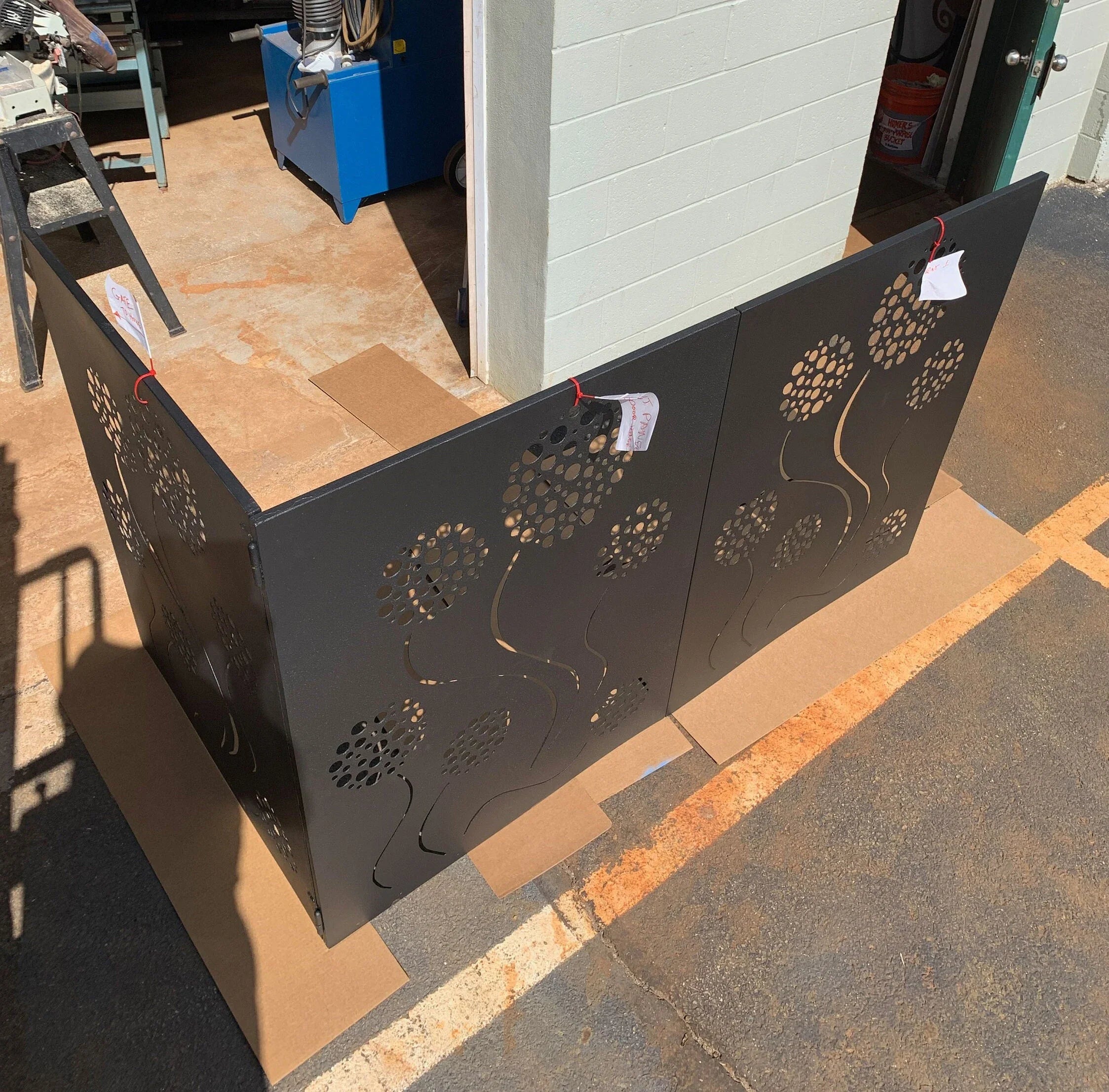 Outdoor Metal Privacy Screen Panel (60” & 72”) – Heavy-Duty Steel for Patio & Fence