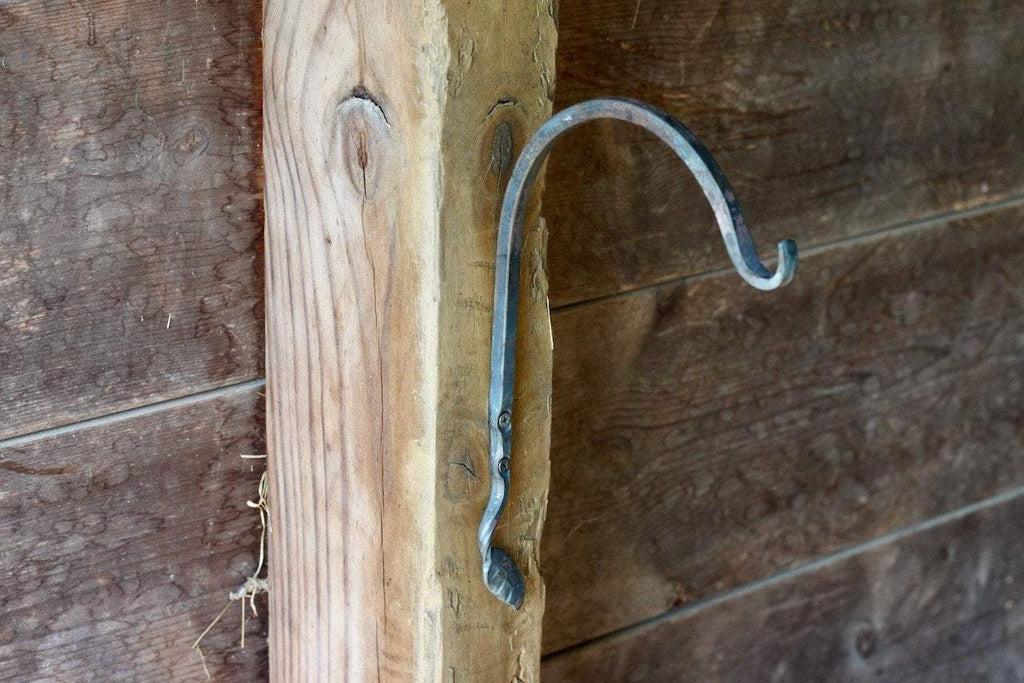 Indoor/Outdoor Plant Hanger - Leaf Design