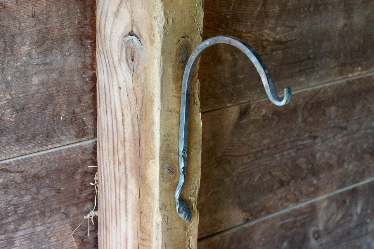 Indoor/Outdoor Plant Hanger - Leaf Design