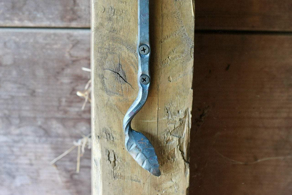 Indoor/Outdoor Plant Hanger - Leaf Design
