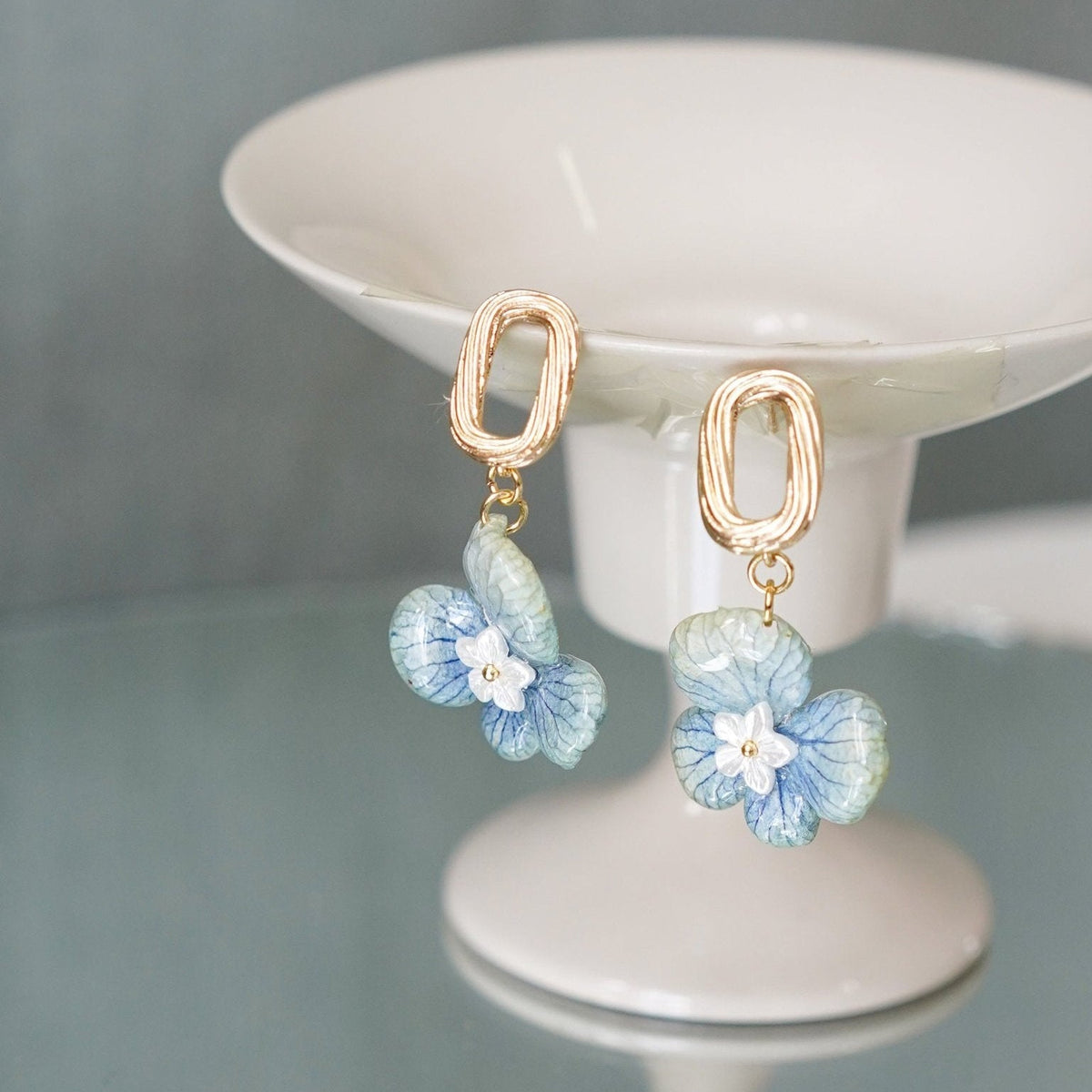 "Raindrop Waltz" Hydrangea Earrings