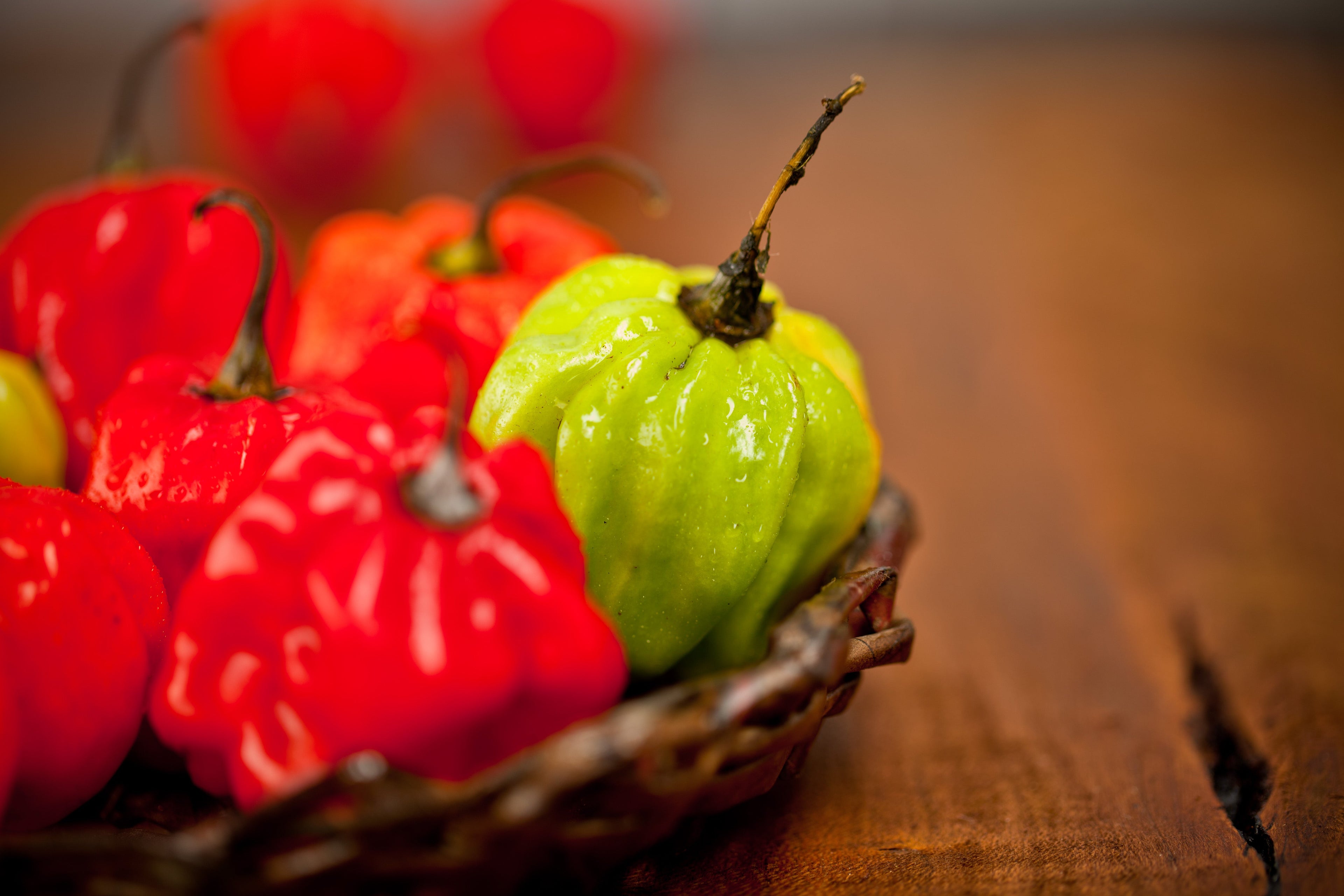 40 Red JAMAICAN HOT PEPPER Capsicum Chinense Scotch Bonnet Vegetable Seeds