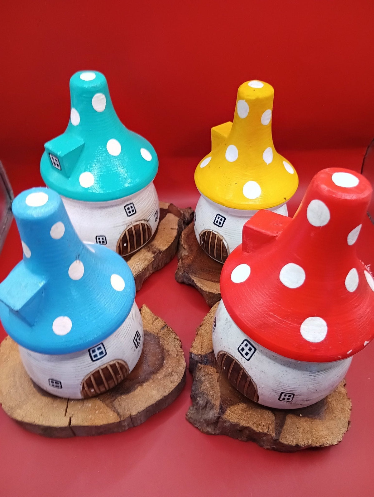Wooden Mushroom House – Coastal Playful Outdoor Decor with Wood Base (4 Color Variants)